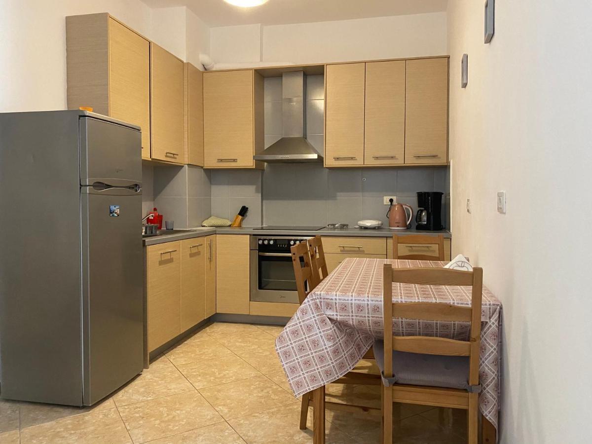 City Beach Apartment Sarandë Eksteriør bilde